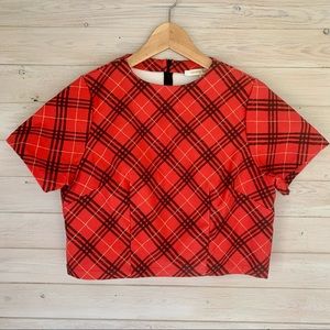 Tuesday Bassen Plaid Crop Top